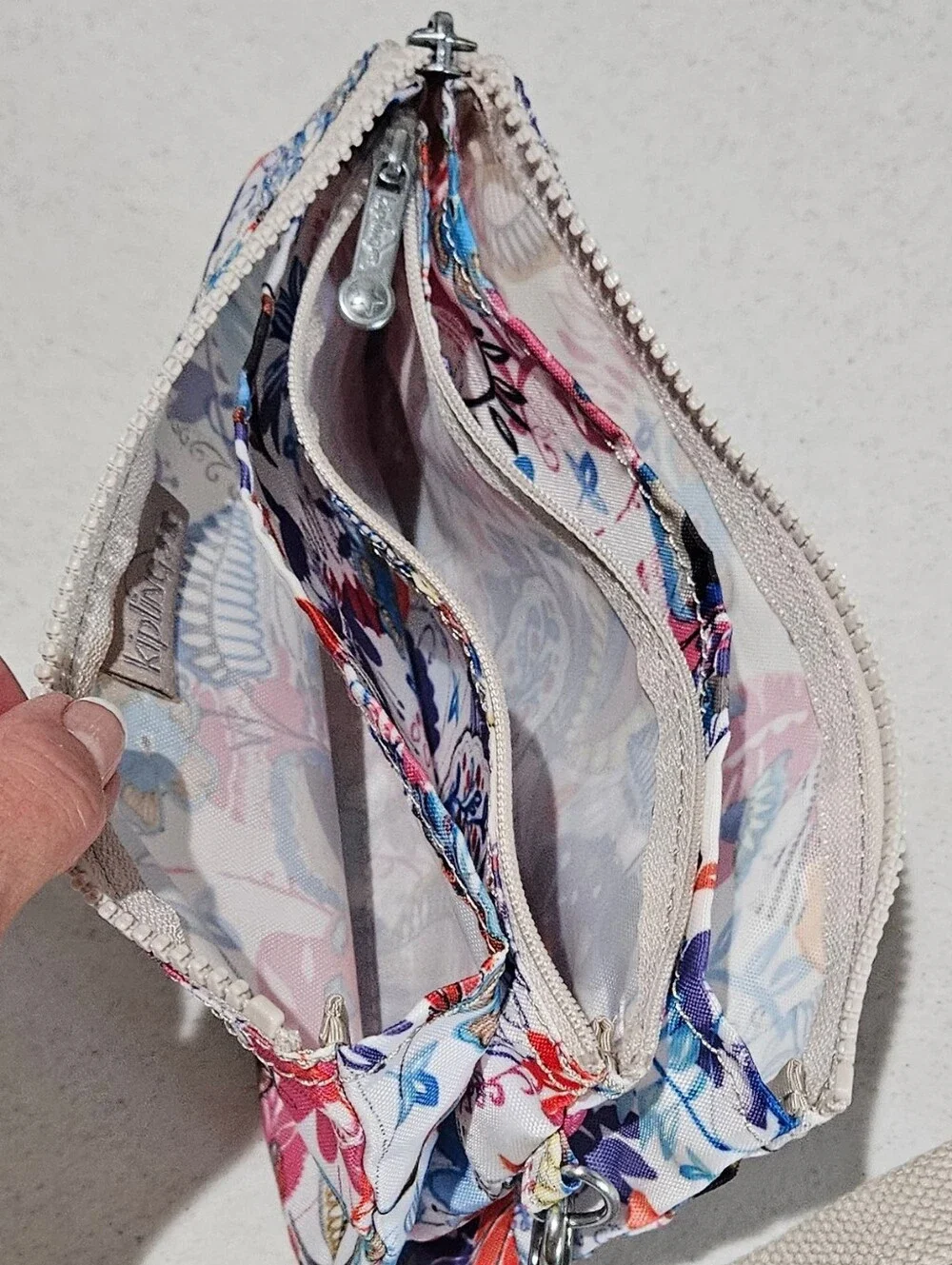 Kipling Floral Wristlet Wallet Pouch Multi-Pocket